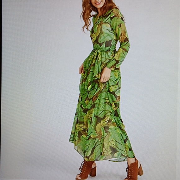 🔹️Palm Leaf Maxi Dress - Picture 5 of 13